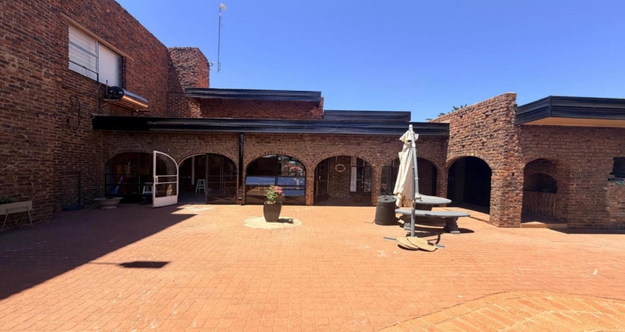 5 Bedroom Property for Sale in Royldene Northern Cape